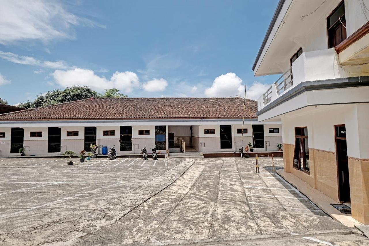 Collection O 91692 Hotel Citra Dewi 3 Hills Bandungan Exterior foto