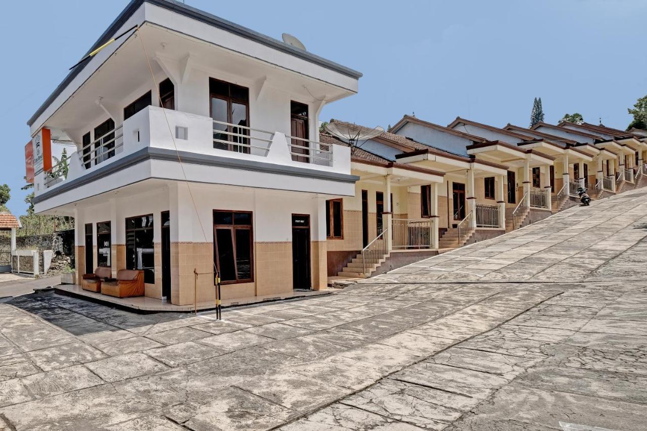 Collection O 91692 Hotel Citra Dewi 3 Hills Bandungan Exterior foto
