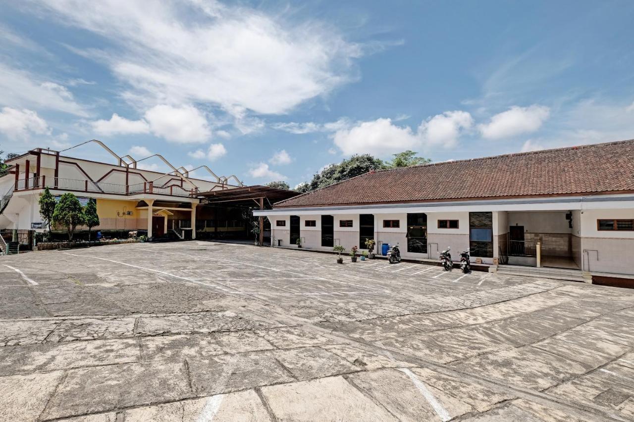 Collection O 91692 Hotel Citra Dewi 3 Hills Bandungan Exterior foto